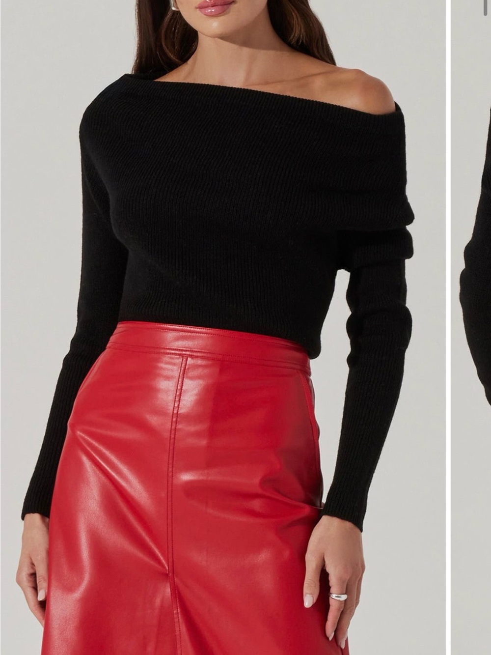 ASTR the Label - Light Taupe Off-Shoulder Sweater